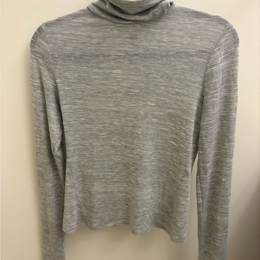 Gray Long Sleeve Turtleneck Top